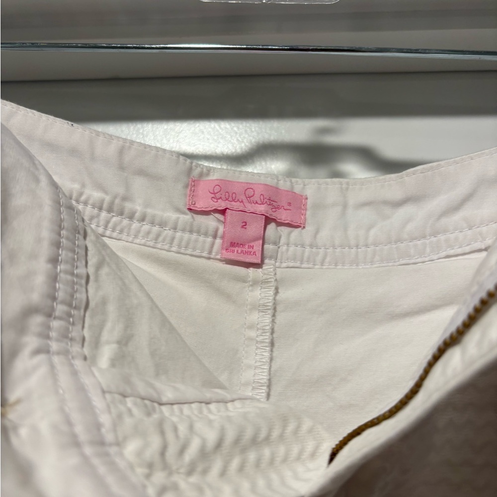 Lilly Pulitzer White Scalloped Edge Skort Size 2 PLEASE SEE DESCRIPTION - Picture 6 of 6